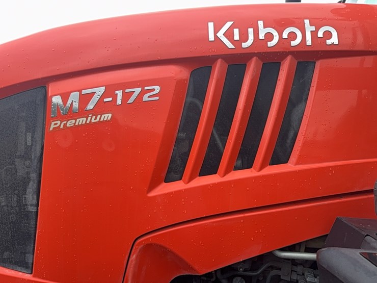 kubota-m7-172-premium-image-107