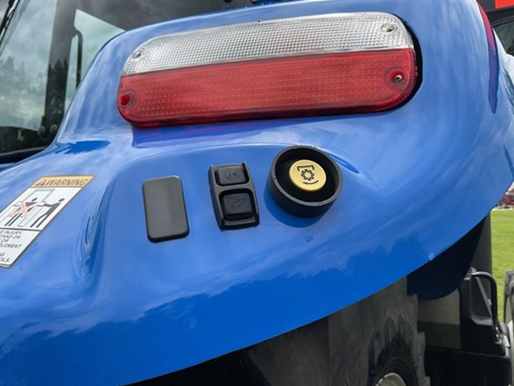 2019-new-holland-t8.410-image-29