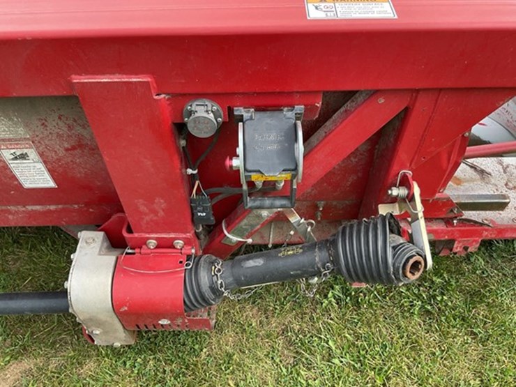 2009-case-ih-3208-image-10