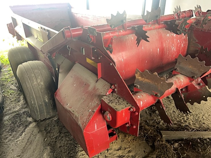 new-holland-195-image-6