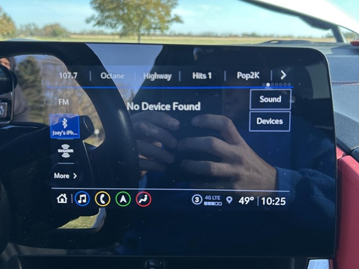 2021-chevrolet-corvette-image-25