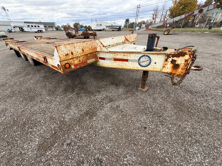 #2201-•-1989-international-equipment-trailer-image-4