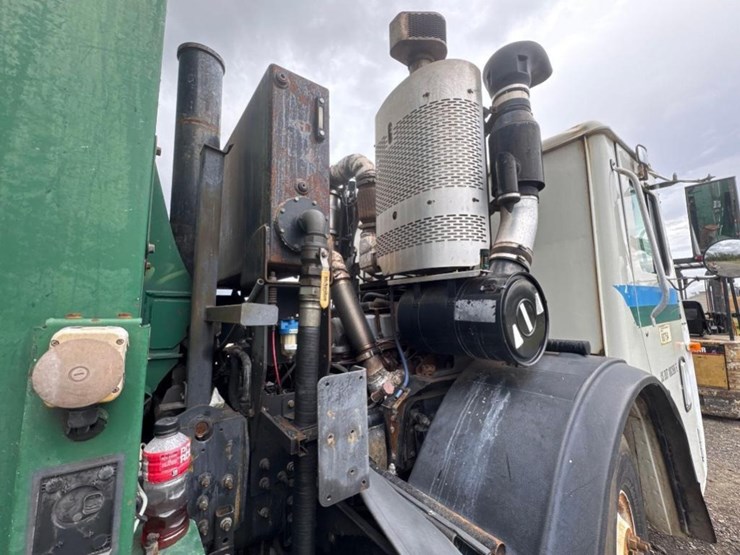 2014-mack-leu613-image-18