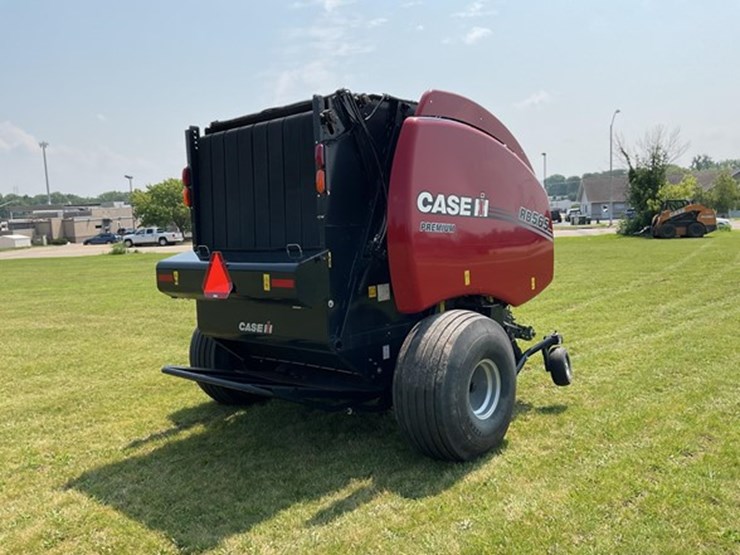 2022-case-ih-rb565-image-5