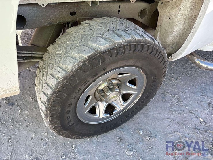 2015-chevrolet-silverado-1500-image-28