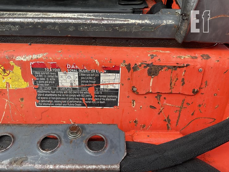 2017-kubota-ssv65-image-19