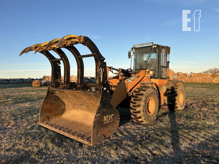 2014-case-721f-xr-image-1