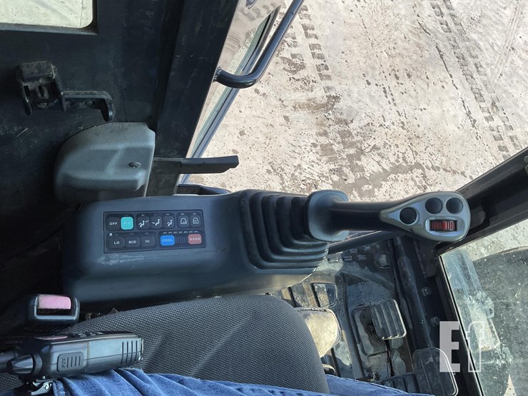 2014-bobcat-e85-image-18