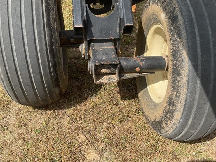 2005-case-ih-mrx690-image-13