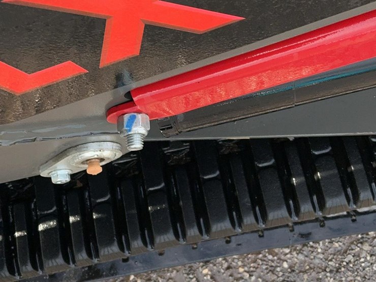 #1050-•-2024-lynx-lx-1200-mini-skid-steer-loader-image-28