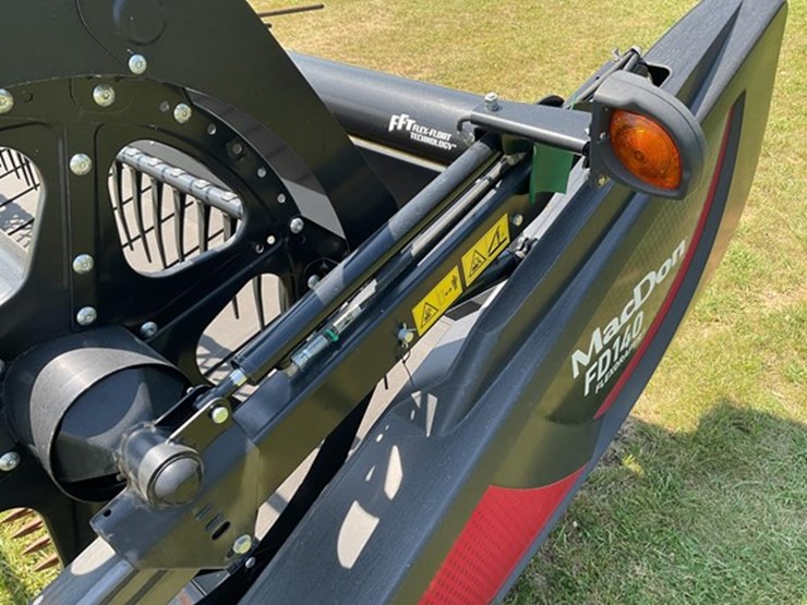 2018-mac-don-fd140-image-14