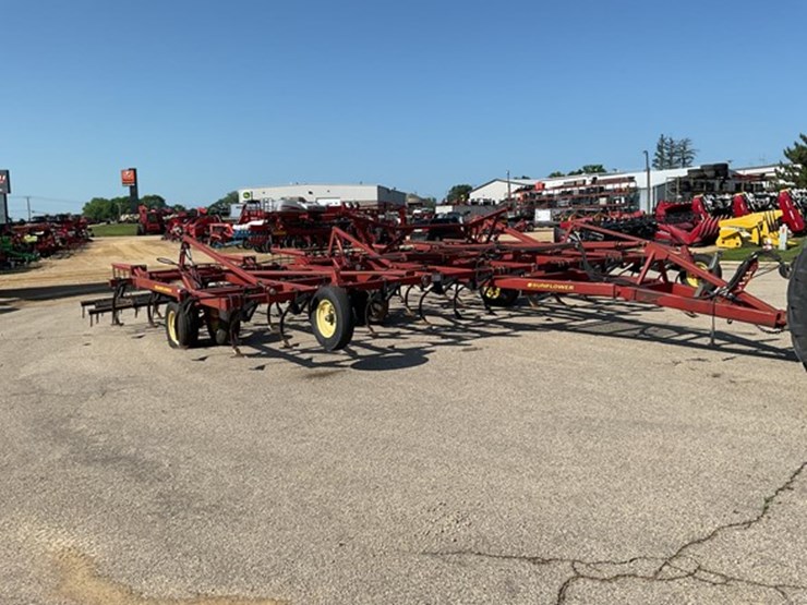 2005-sunflower-5035-32-image-9