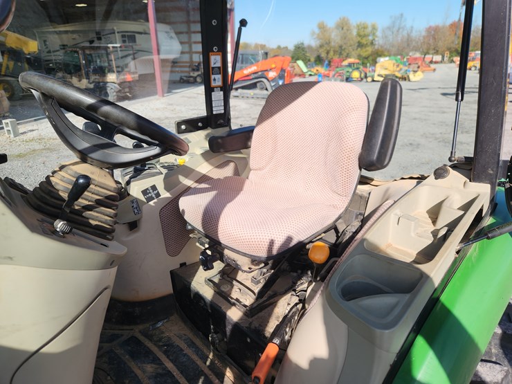 john-deere-3039r-image-9