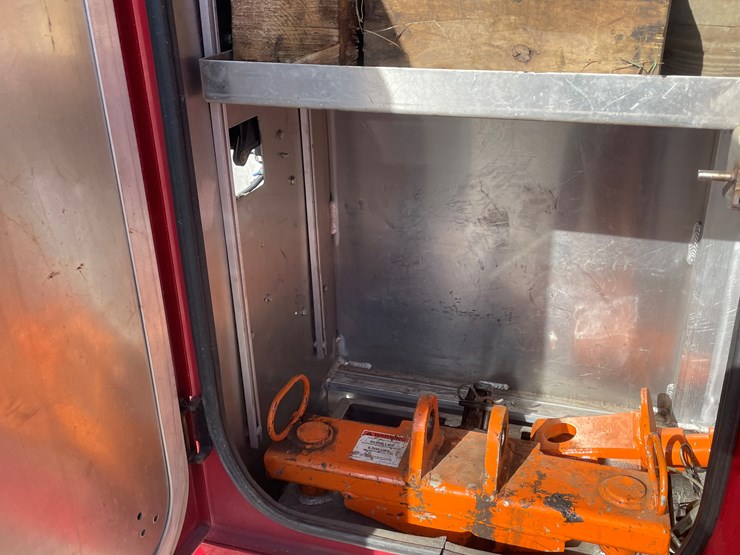 #3824-•-2019-peterbilt-heavy-rotator-(has-mn-title-in-delay,-may-take-6-8-weeks)-image-78