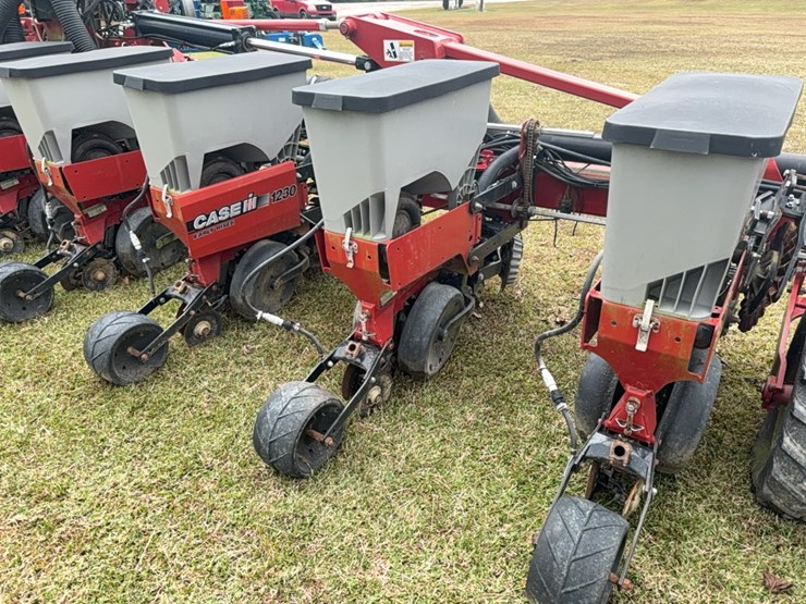 case-ih-1230-image-7