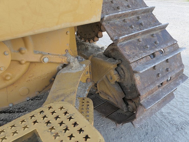 caterpillar-d5m-image-17