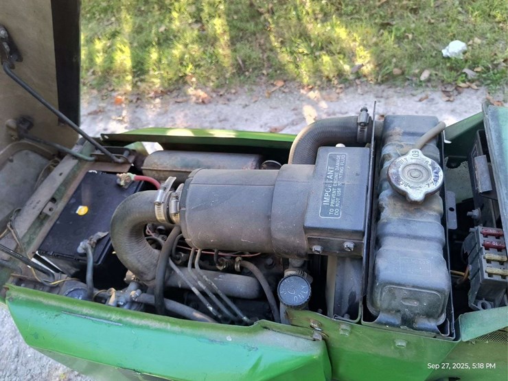 john-deere-330-image-7