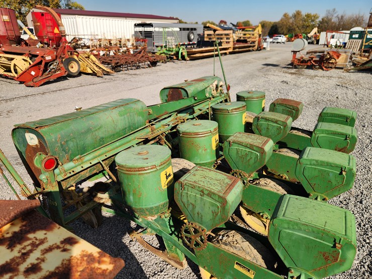 john-deere-1240-image-6