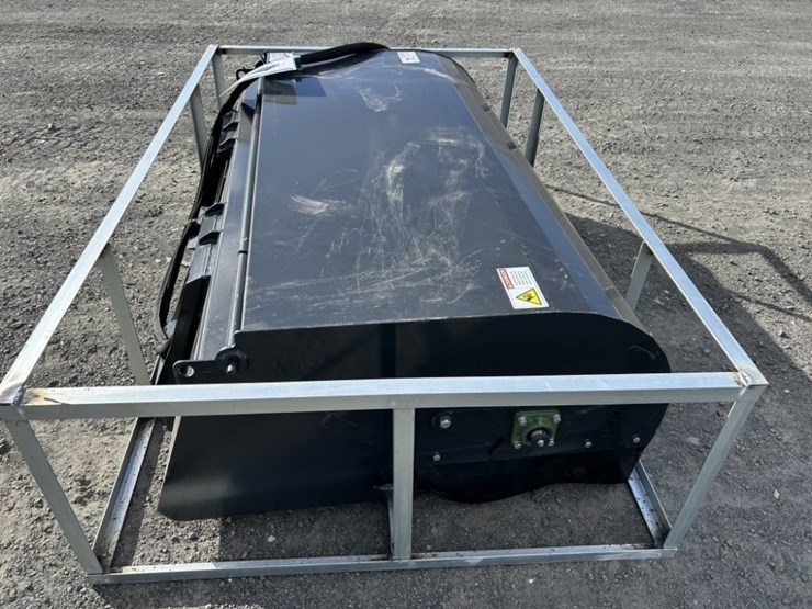 2025-arteer-ss-72w-broom-sweeper-image-2