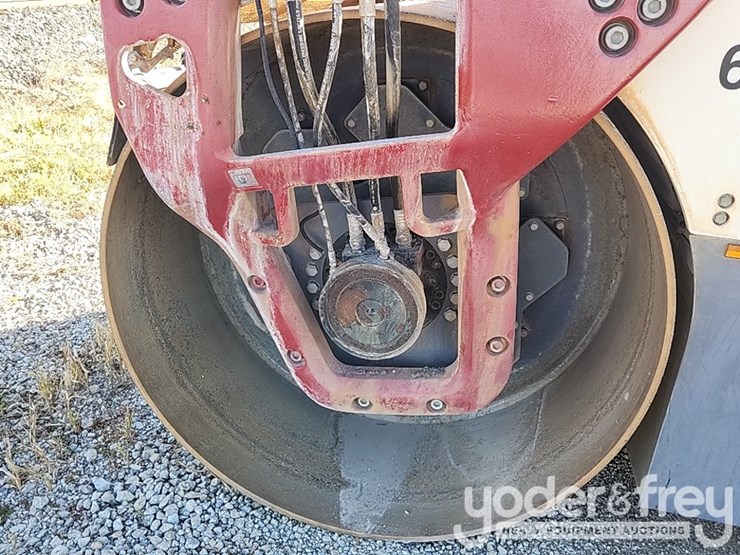 2018-dynapac-cc4200-image-19