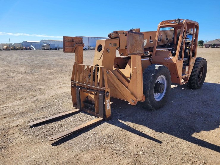 lull-1044c-54-image-1