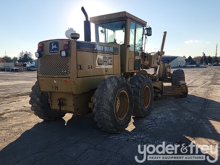 1995-deere-670b-image-5