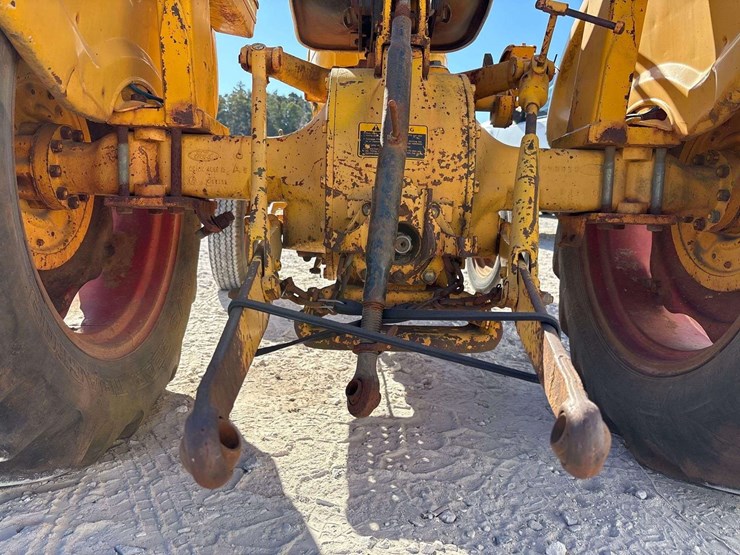 ford-tractor-image-10