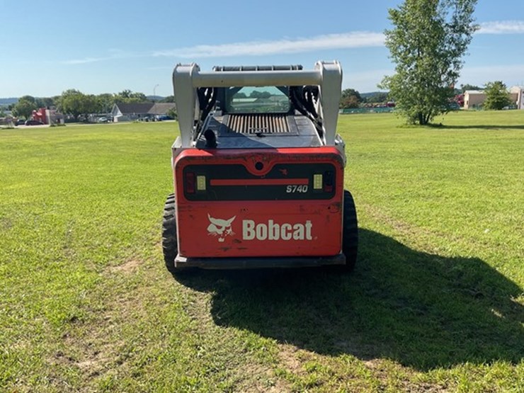 2019-bobcat-s740-image-6