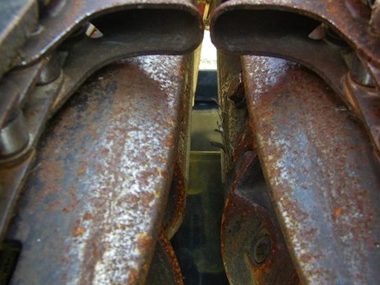 2009-case-ih-3412-image-3