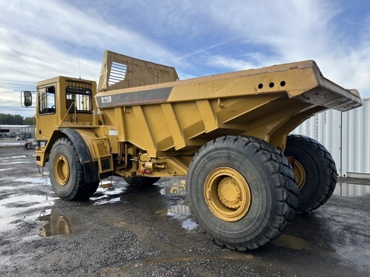 1995-caterpillar-d25d-image-6