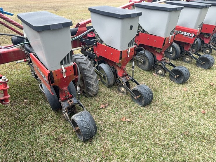 case-ih-1230-image-23