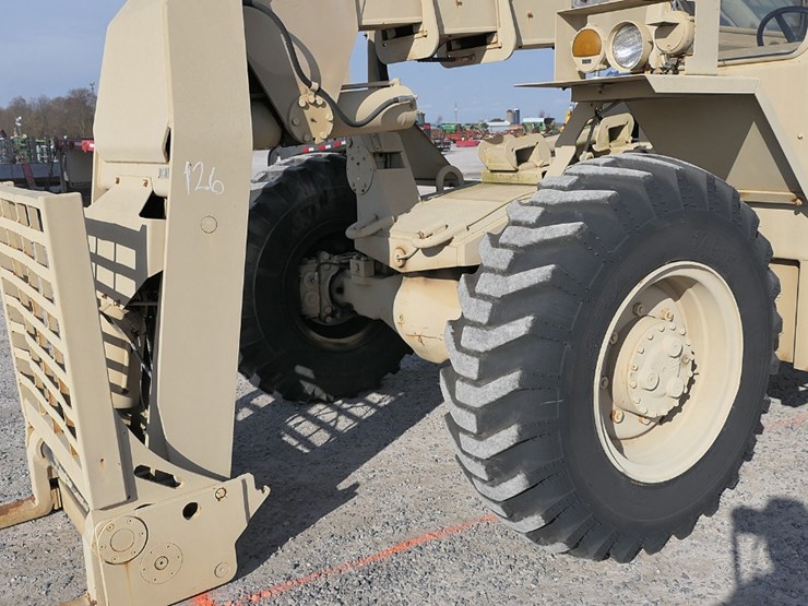 1990-sky-trak-6000m-image-7