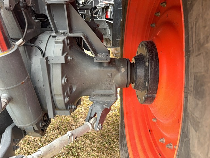 kubota-m7-172-premium-image-62