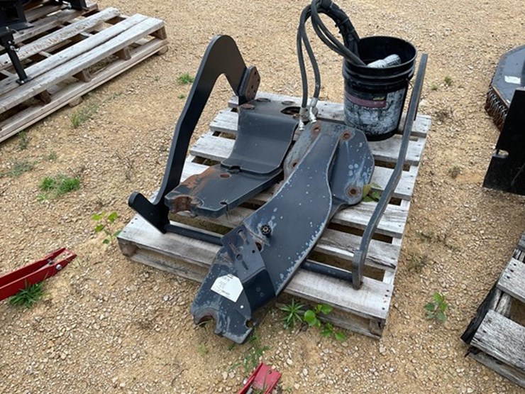 2013-case-ih-l775-image-20