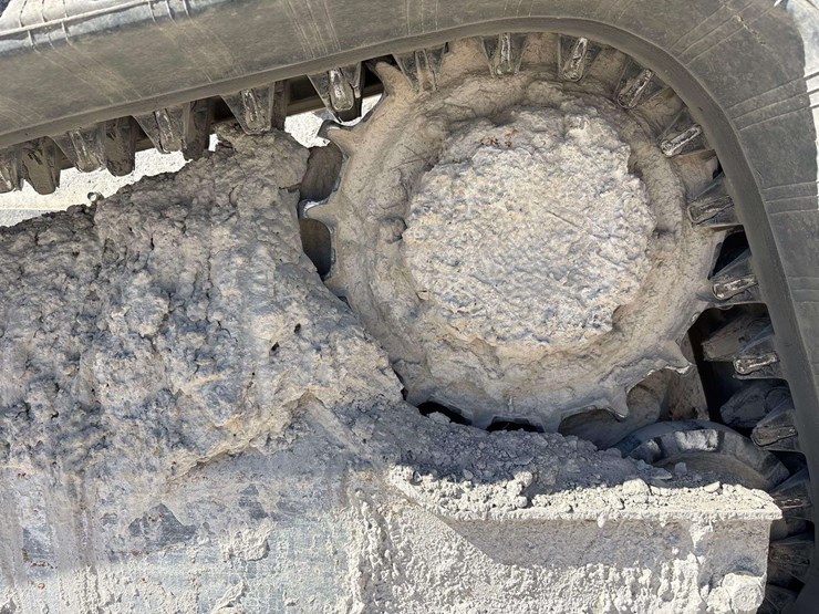 2018-bobcat-t750-image-25