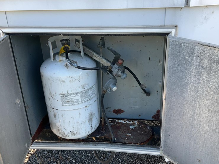 #2251-•-1997-hy-line-travel-trailer-image-8