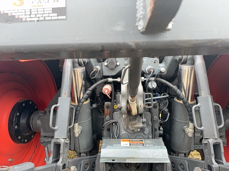 kubota-m7-172-premium-image-105