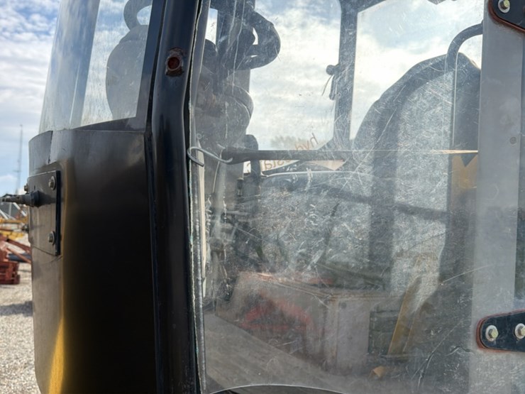 #1401-•-coyote-c14-4-compact-wheel-loader-image-10