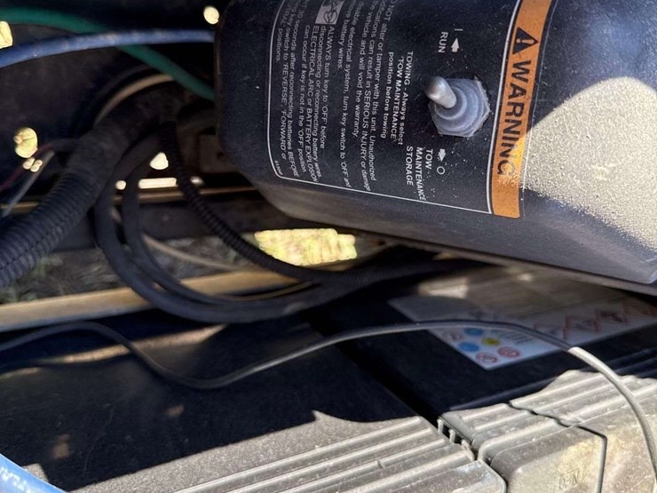 e-z-go-txt-48-electric-utility-cart-image-8