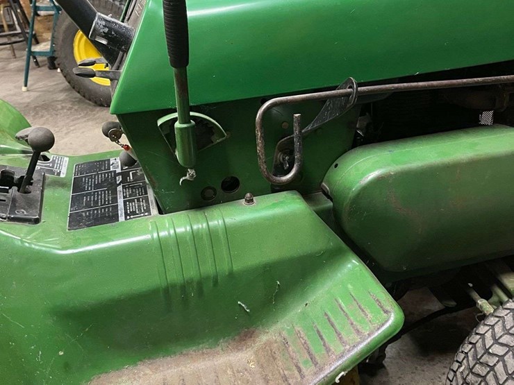 1969-john-deere-110-image-10
