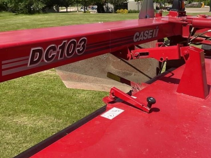 2023-case-ih-dc103-image-9