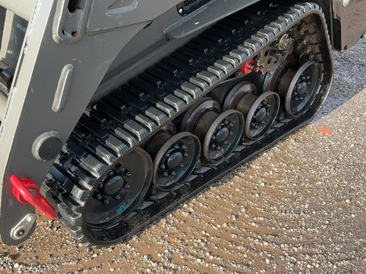 #1050-•-2024-lynx-lx-1200-mini-skid-steer-loader-image-10