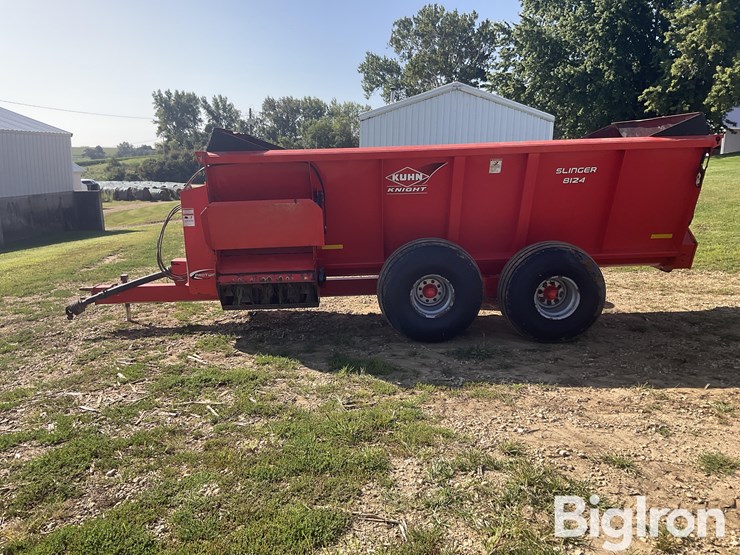 2012-kuhn-8124-slinger-manure-spreader-image-8