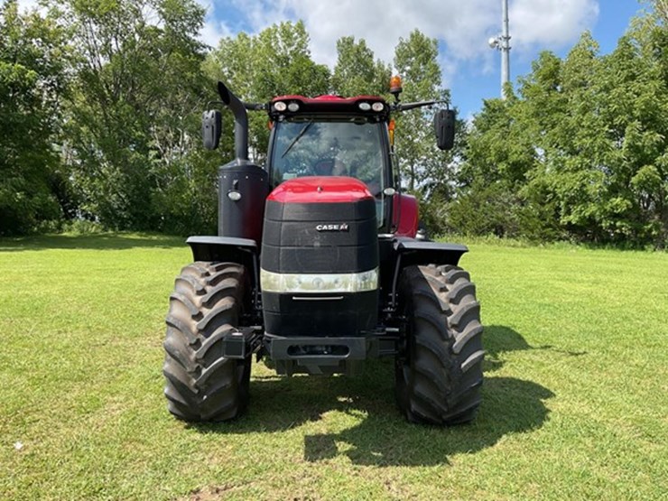 2020-case-ih-magnum-180-image-2