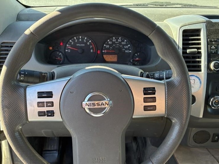 2016-nissan-frontier-image-12