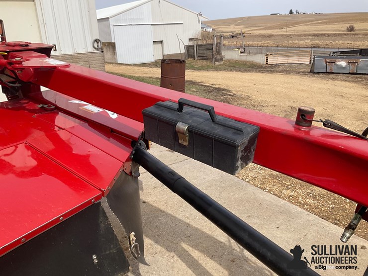 new-holland-1411-image-13