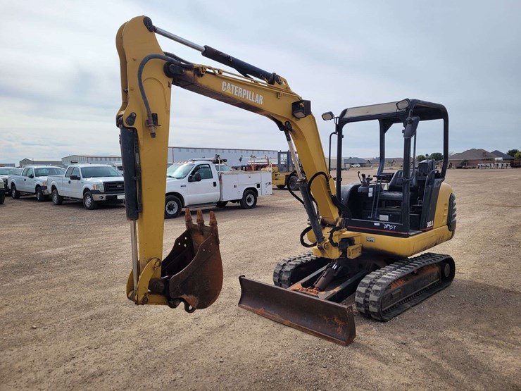 2001-caterpillar-303.5-image-1