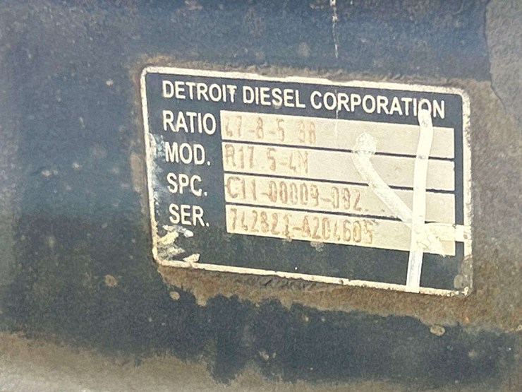 2018-freightliner-m2-106-image-32