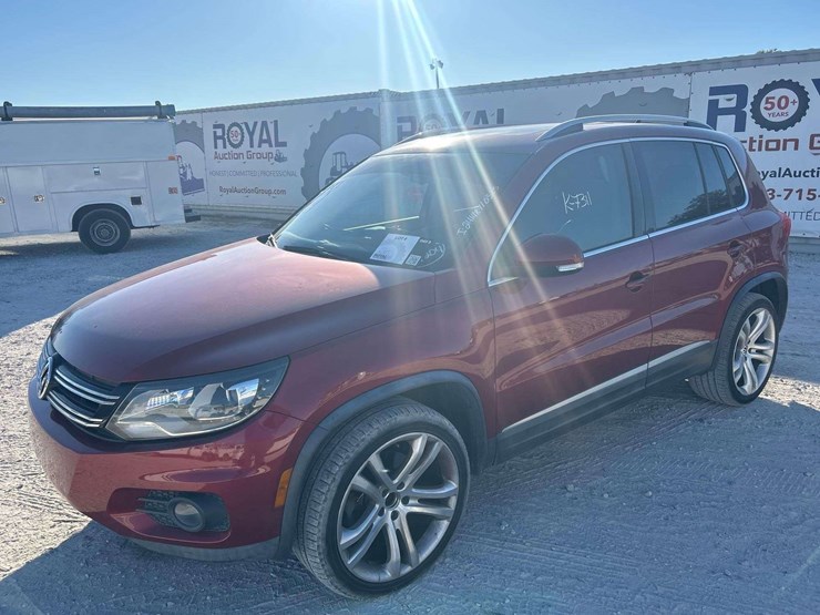 2012-volkswagen-tiguan-image-1