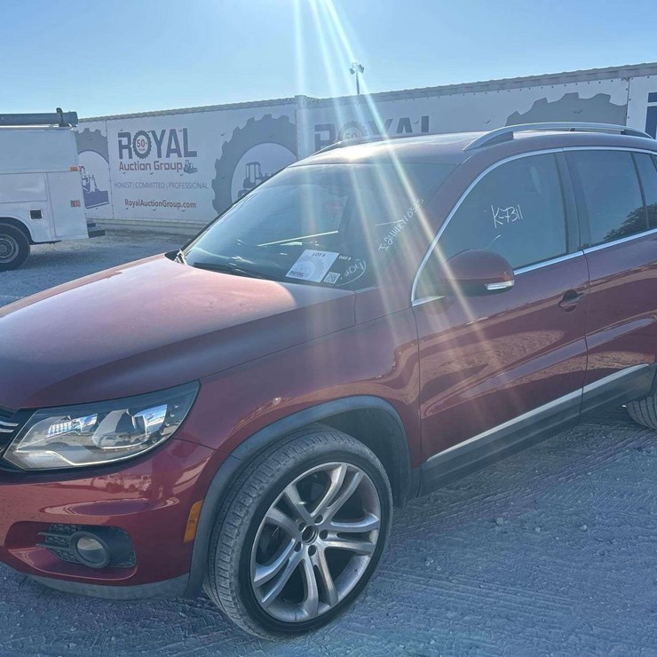 2012 VOLKSWAGEN TIGUAN